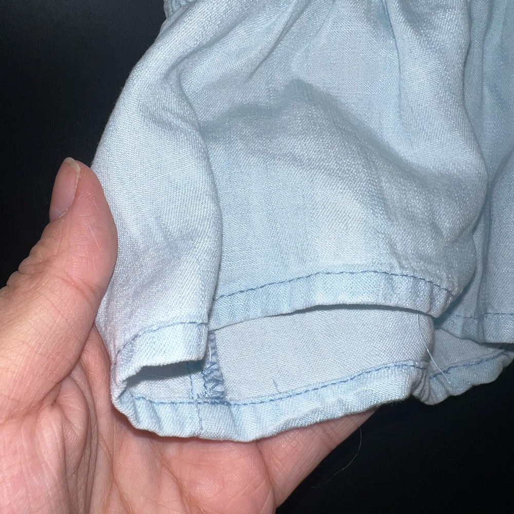 Harper Heritage Light Wash Blue Shoulder Ties Ruffle bottom Tank Size Medium EUC - Picture 2 of 8